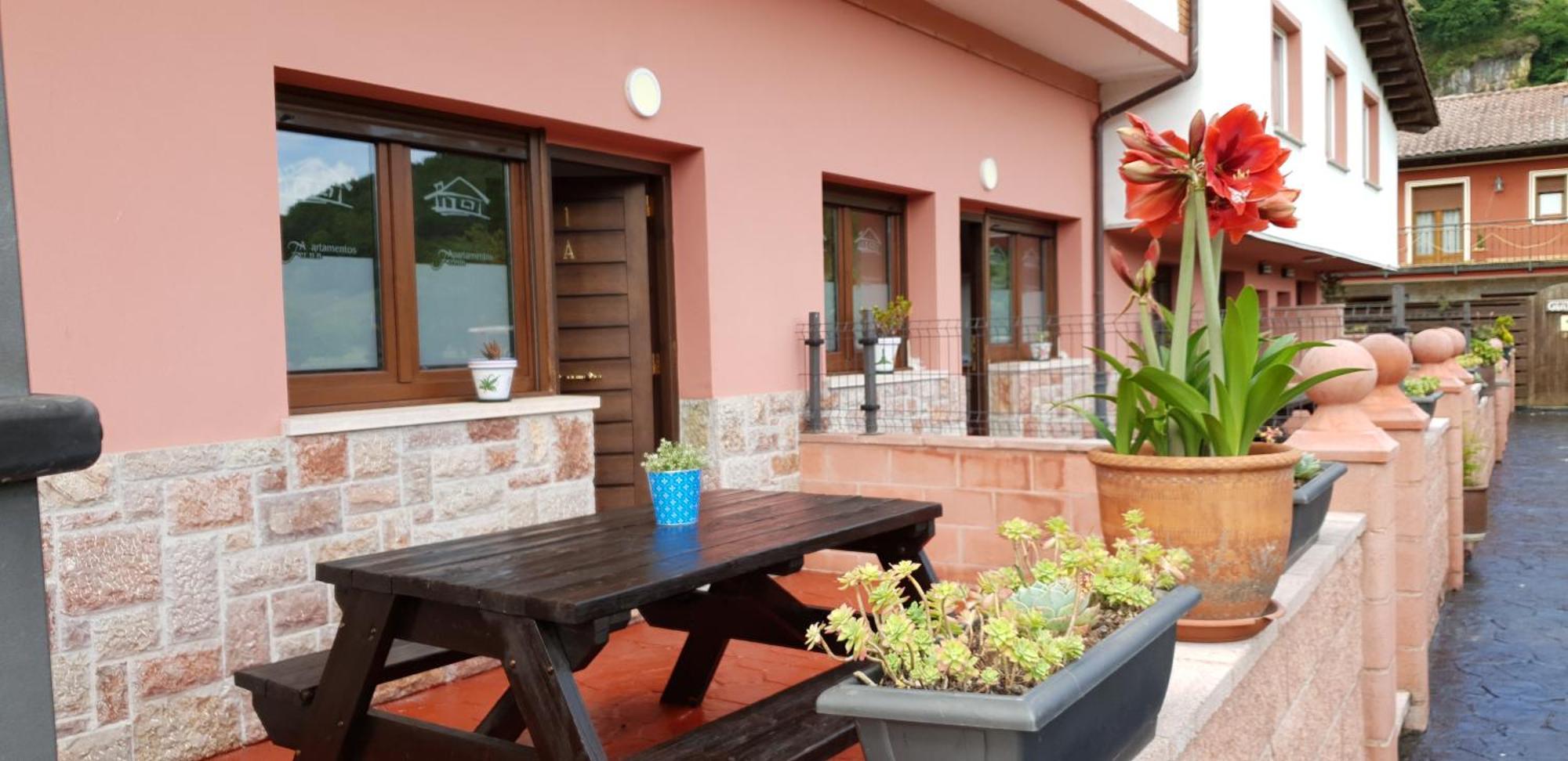 Apartamentos Fermin Cangas de Onis Luaran gambar