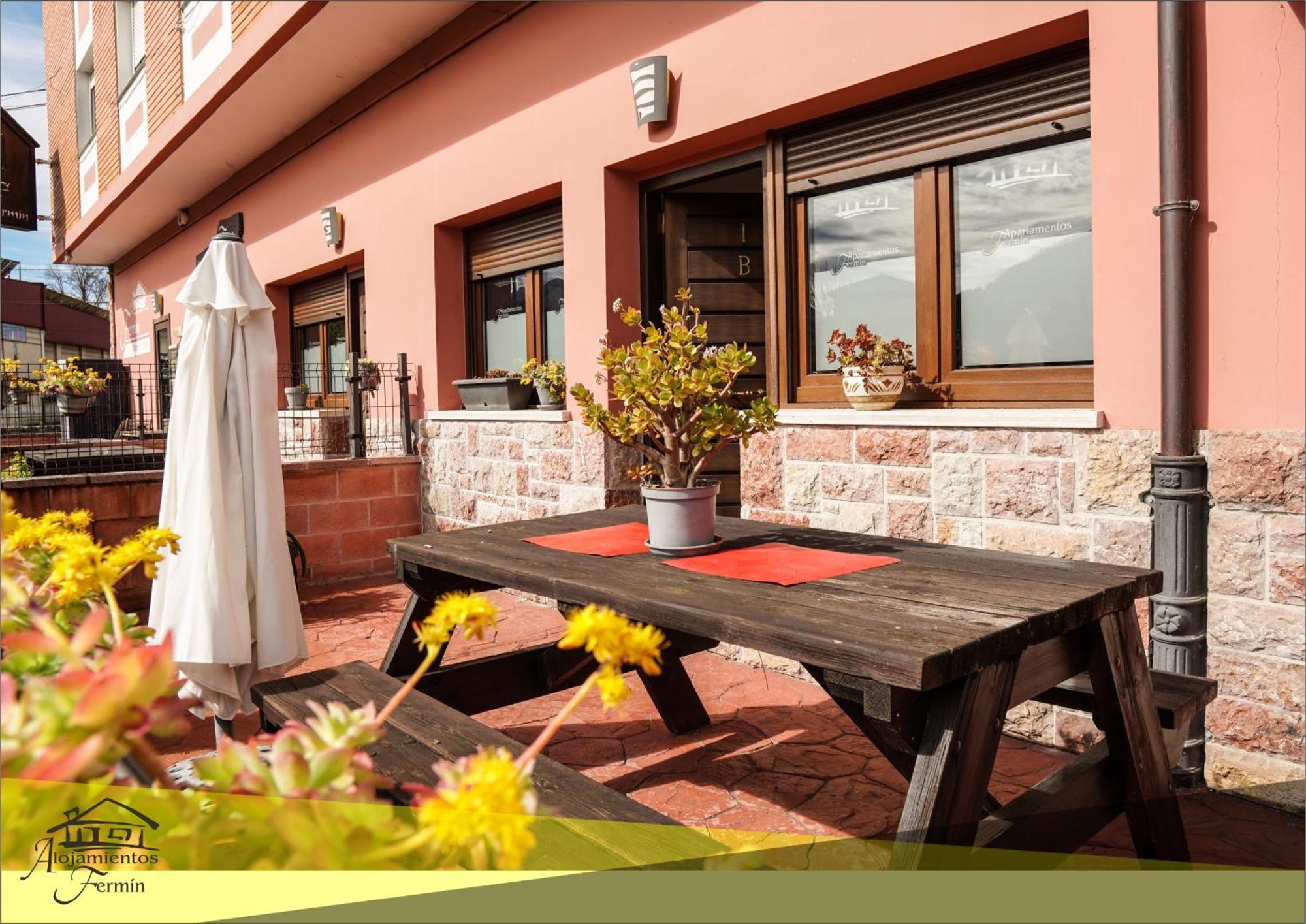 Apartamentos Fermin Cangas de Onis Luaran gambar