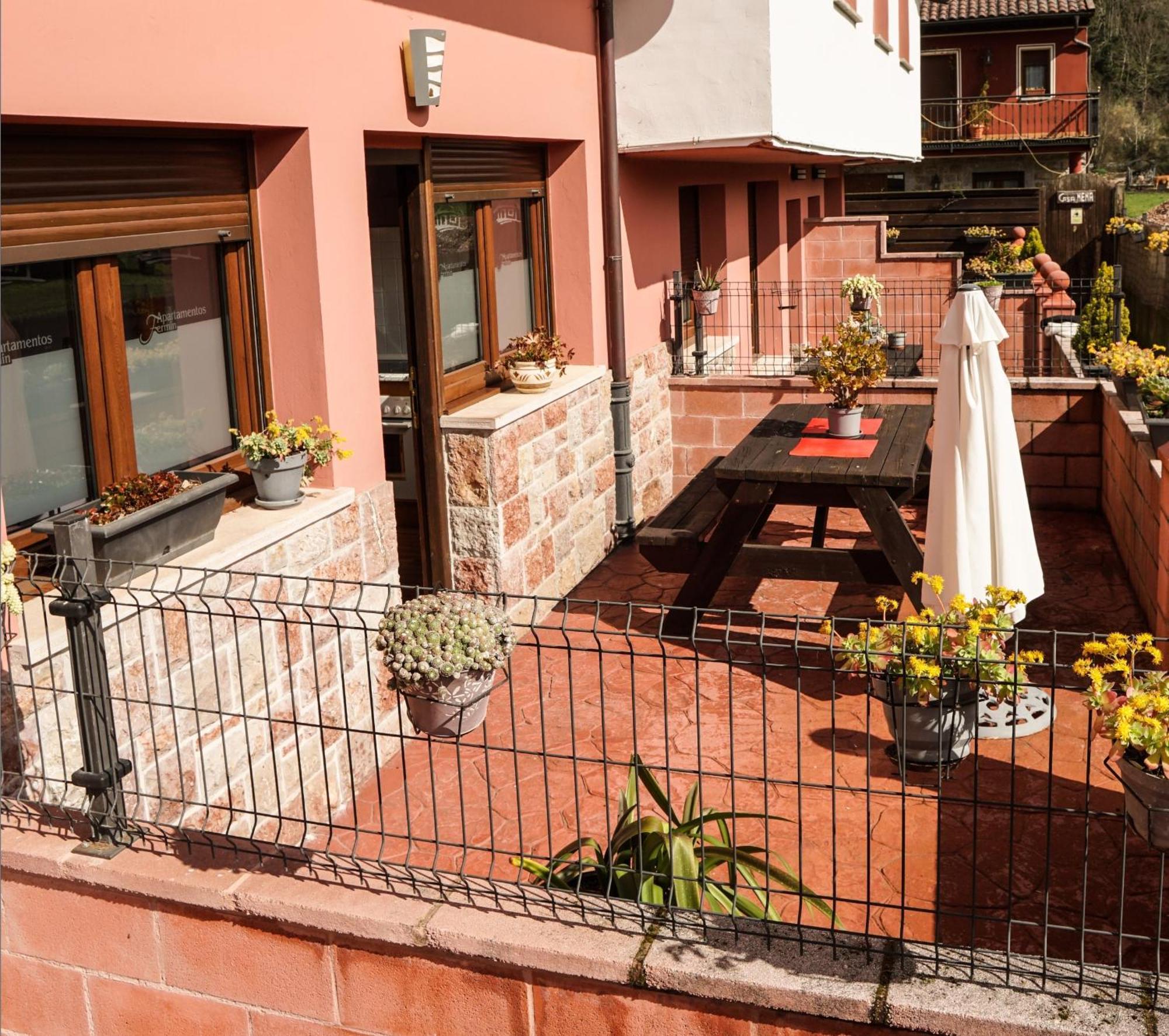 Apartamentos Fermin Cangas de Onis Luaran gambar